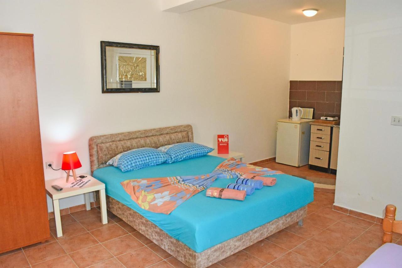 Riverside Apartments Chiara Ulcinj Exterior photo